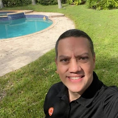 Carlos Diaz